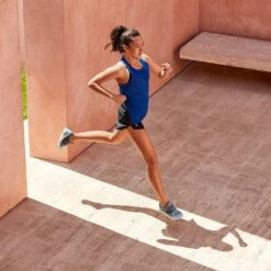 On Running On Tank-T Women Running Shirt - Indigo & Black -On Running Store 357226 06 d 767852
