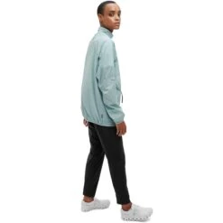 On Running On Active Jacket Women - Sea -On Running Store on active jacket women sea 3 1149557