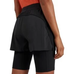 On Running On Active Shorts Women - Black 14 On Running On Active Shorts Women - Black -On Running Store on active shorts women black 5 1046311
