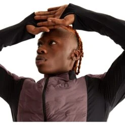 On Running On Climate Jacket Men - Grape & Black -On Running Store on climate jacket men grape black 6 1566955