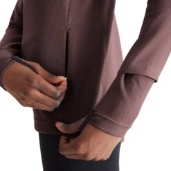 On Running On Climate Shirt Women - Grape -On Running Store on climate shirt women grape 7 1531047