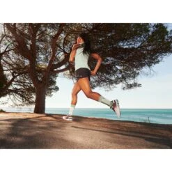 On Running On Cloudflow Women Running Shoe - Mulberry & Mineral -On Running Store on cloudflow women running shoe mulberry mineral 7 1027705