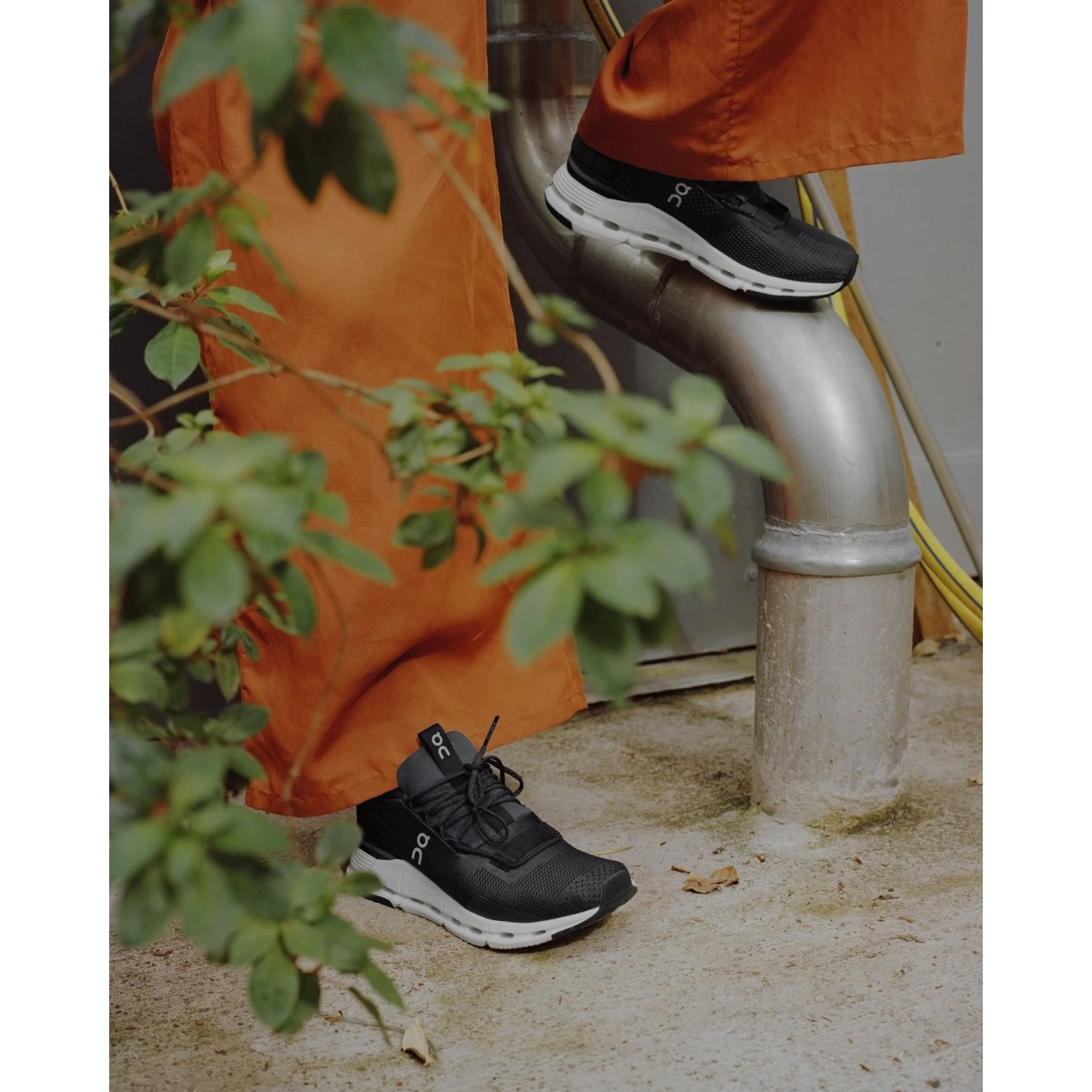 On Running On Cloudnova Women Sneaker - Phantom & White 10 On Running On Cloudnova Women Sneaker - Phantom & White - Image 8