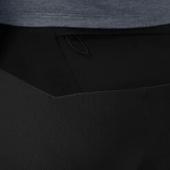 On Running On Lightweight Shorts - Dark & Black -On Running Store on lightweight shorts dark black 7 950082