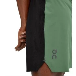 On Running On Lightweight Shorts - Ivy & Black -On Running Store on lightweight shorts ivy black 4 1425754