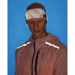 On Running On Lumos Headband - Black 9 On Running On Lumos Headband - Black -On Running Store on lumos headband black 1 1554991