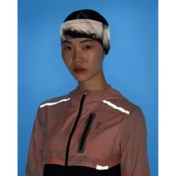 On Running On Lumos Headband - Black 8 On Running On Lumos Headband - Black -On Running Store on lumos headband black 3 1554993