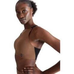 On Running On Performance Bra - Cocoa L Black -On Running Store on performance bra cocoa black 5 1566969