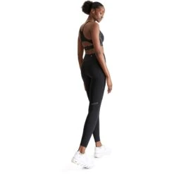 On Running On Performance Winter Tights Women - Black -On Running Store on performance winter tights women black 4 1567020