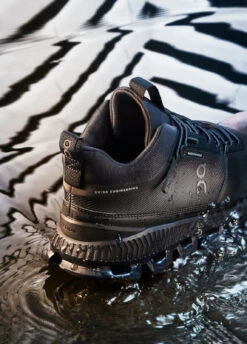 On Running On Cloud Hi Waterproof Women's Shoe - All Black -On Running Store on running cloud hi waterproof women running shoe all black 08 865438