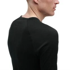 On Running On Merino-T Shirt - Black -On Running Store on running merino t shirt black 8 1280159