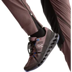 On Running Pants - Grape & Black 14 On Running Pants - Grape & Black -On Running Store on running pants grape black 6 1568927