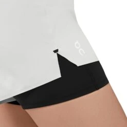 On Running Shorts Women - Glacier & Black -On Running Store on running shorts women glacier black 5 949137