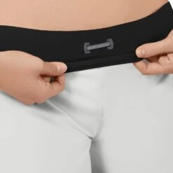 On Running Shorts Women - Glacier & Black -On Running Store on running shorts women glacier black 6 949138