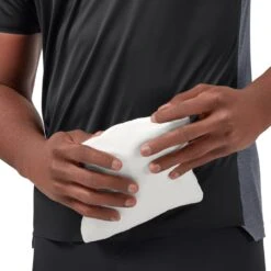 On Running On Waterproof Anorak Men - White -On Running Store on waterproof anorak white 10 950033