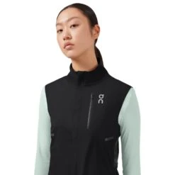 On Running On Weather Vest Women - Black -On Running Store on weather vest women black 5 949079